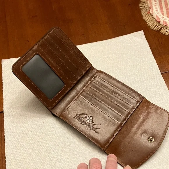 PATRICIA NASH. Vintage Map Print Wallet. Leather is so soft! Beautiful details. - Picture 3 of 12